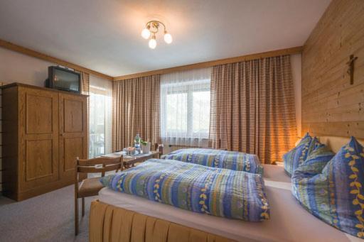 Haus Panorama Bed & Breakfast Steinberg am Rofan Exterior photo